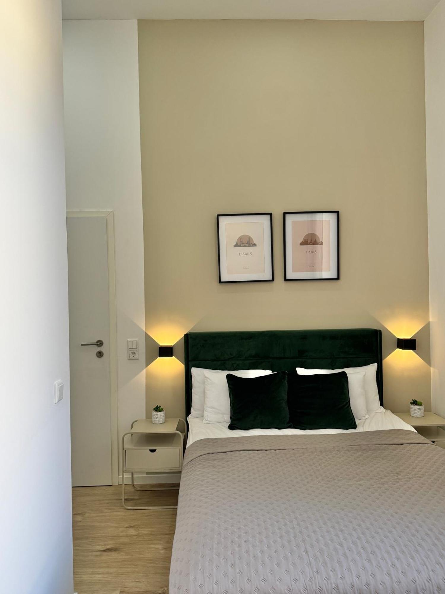 Heaven Homes - Doppelzimmer Mit Eigenem Bad Dusseldorf Exterior photo